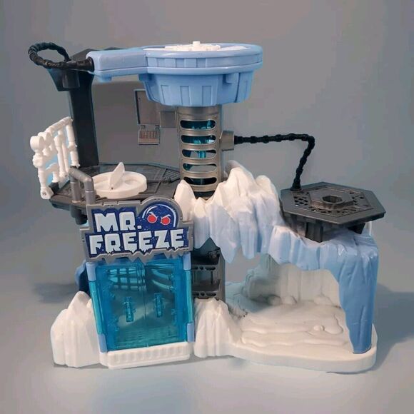 Imaginext DC Super Friends Mr. Freeze Headquarters Arctic Fortress Lair Only - Picture 1 of 13